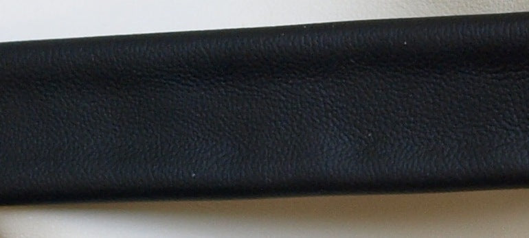 L00 Black Leather Keeper Collars
