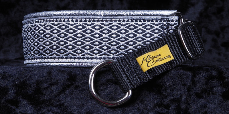 1 1/2 Inch Collar Silver Diamond Chain Mail on Black Web with Metallic Silver Leather and Chrome Hardware Keeper Collars