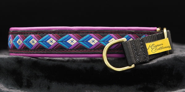 1 Inch Collar Gold and Burgundy Arrowhead on Black Web with Fuchsia Leather and Brass Hardware