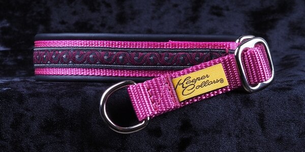 3/4 Inch Collar Silver and Burgundy Scroll on Dk. Pink Web with Black Leather and Chrome Hardware